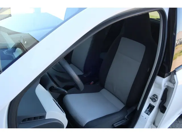 SEAT Mii 1.0 Style AIRCO_NAVI_LMV_DOH_NAP. 2013 Benzine 16