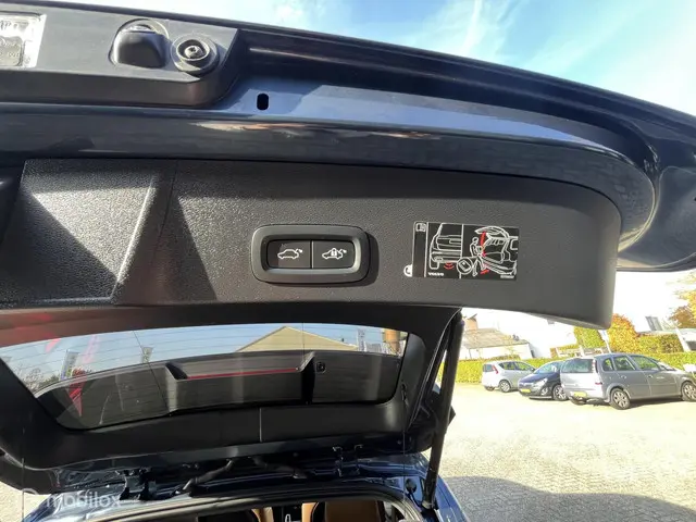 Volvo XC40 1.5 T2 R-Design 2021 Benzine 21