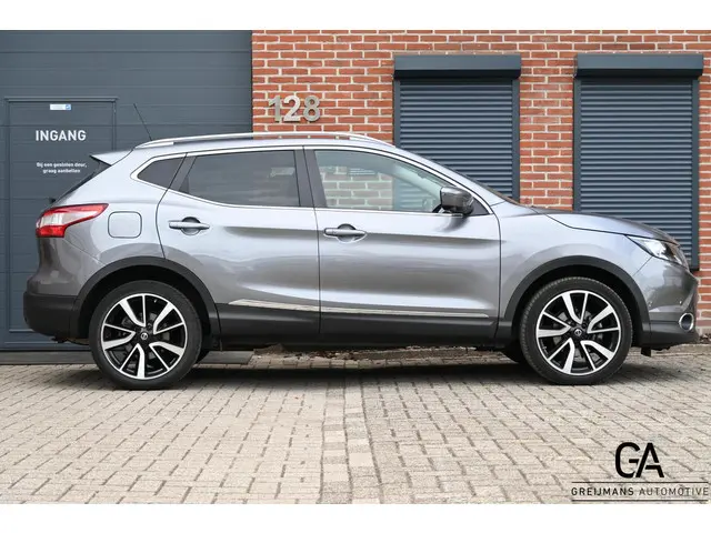 Nissan QASHQAI 1.2 Tekna |Pano|trekhaak| 2015 Benzine 9