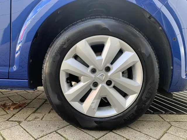 Dacia Sandero 1.0 TCe 90 Comfort 2023 Benzine 23