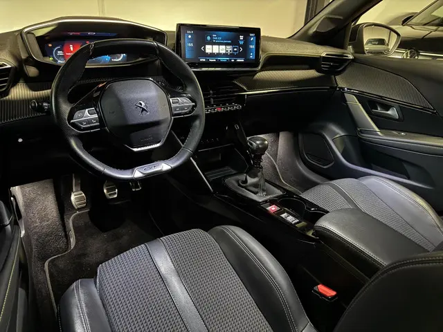 Peugeot 208 1.2 PureTech GT-Line CAM VOL' 2020 Benzine 28