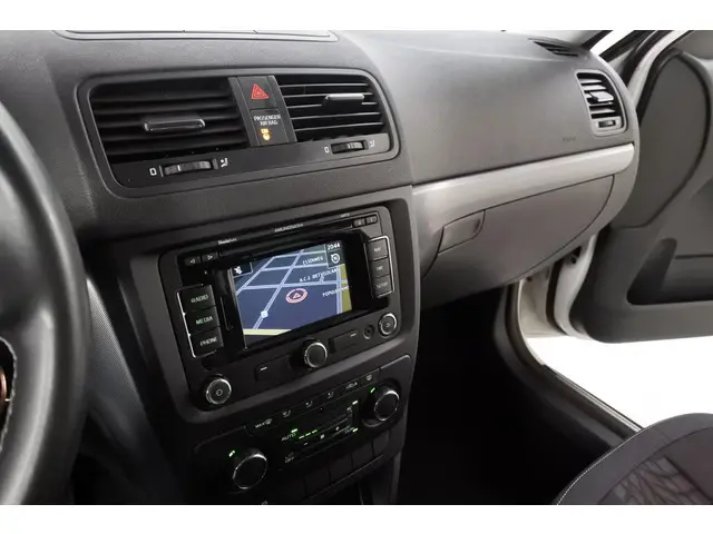 Škoda Yeti 1.2 TSi Adventure 2013 Benzine 18
