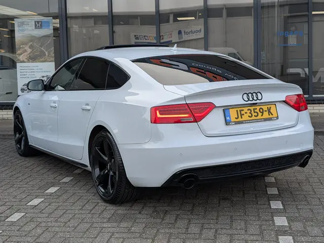 Audi A5 Sportback 1.8 TFSI Adrenalin Sport 2016 Benzine 16