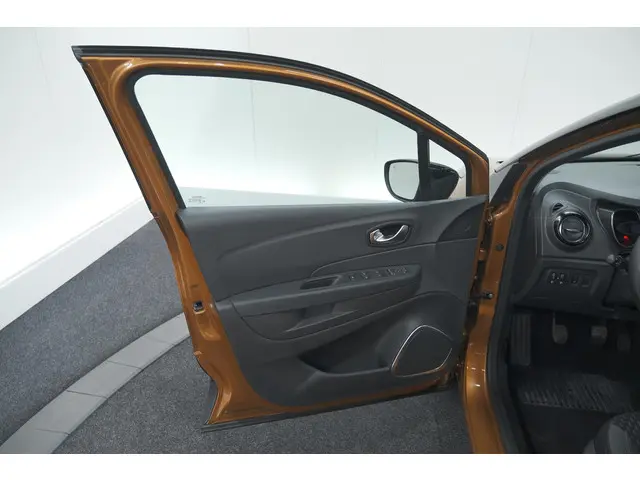 Renault Captur TCe 90 Intens 2019 Benzine 63