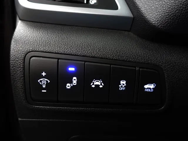 Hyundai Tucson 1.6 T-GDi Premium 4WD Aut- 2016 Benzine 19