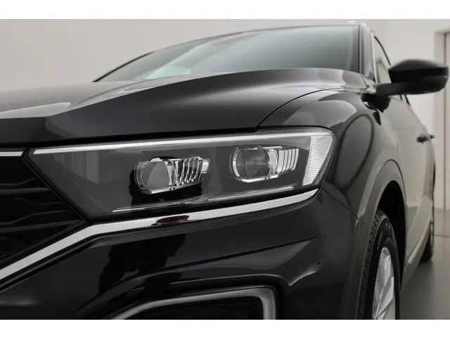 Volkswagen T-Roc 1.5 TSI Sport 2020 Benzine 30