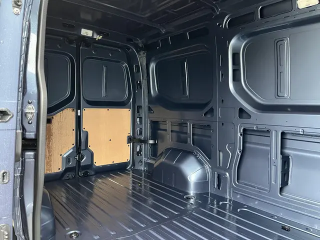 Renault Master T35 2.0 dCi 130 L2H2 Start 2024 Diesel 26