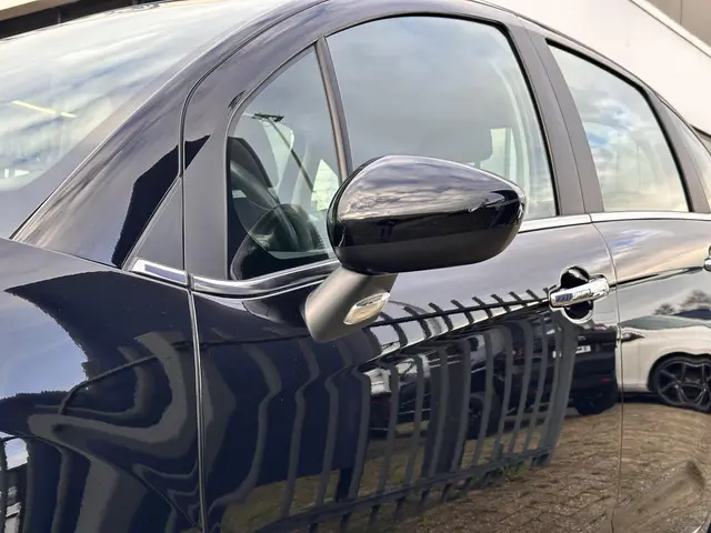 Citroën C3 1.2 PureTech Collection 2015 Benzine 25