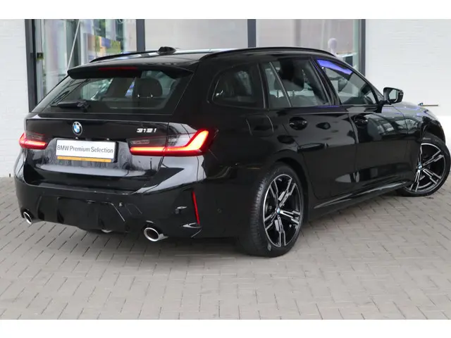 BMW 3 Serie Touring 318i 2024 Benzine 3