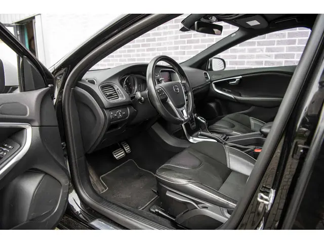 Volvo V40 1.5 T3 Polar+ Sport 2019 Benzine 15