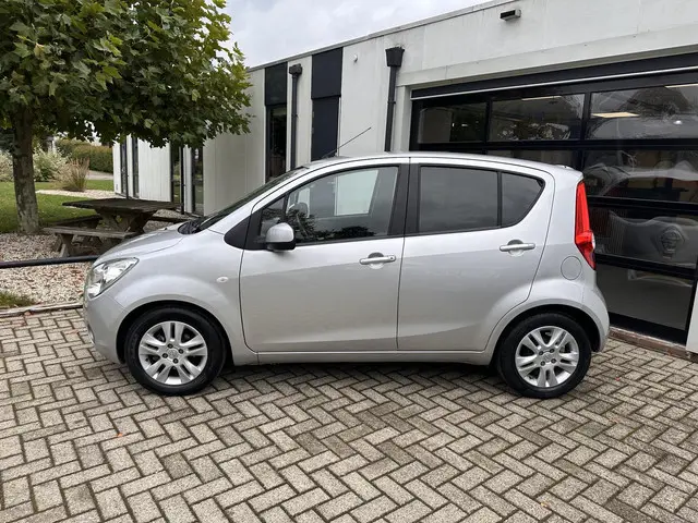 Opel Agila 1.2 Edition 2012 Benzine 7