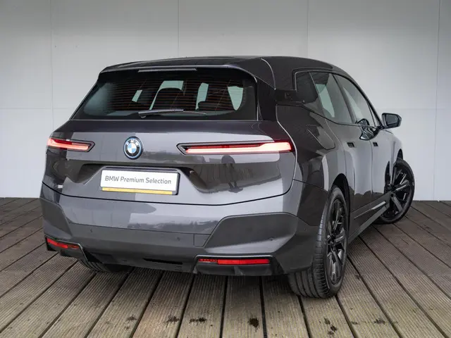 BMW iX xDrive40 2024 Elektrisch 2