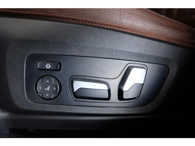 BMW iX3 M-Sport High Executive 80 kWh 2022 Elektrisch 31