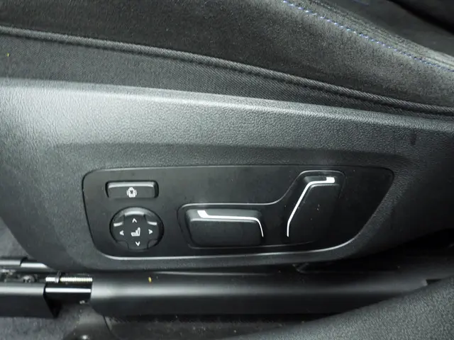 BMW 3 Serie Touring 330e 2024 Hybride Benzine 36