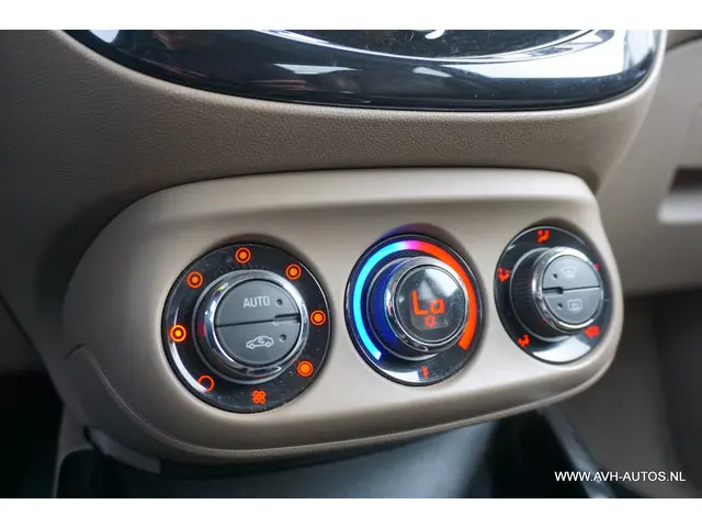 Opel ADAM 1.4 Glam, LPG-G3!! 2014 LPG/Gas 16