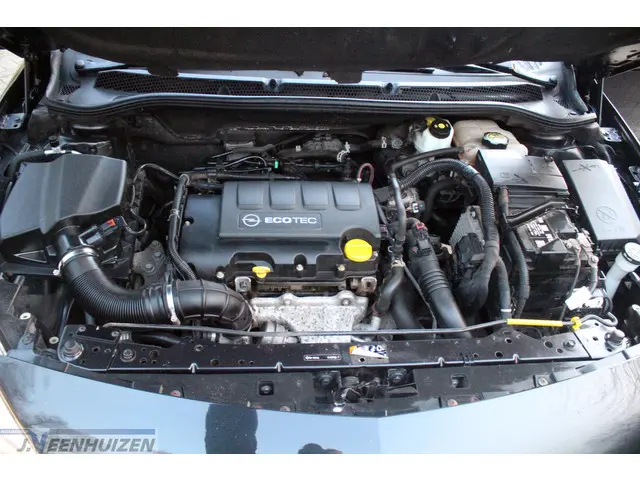 Opel Astra Sports Tourer 1.4 Turbo Blitz 2015 Benzine 20