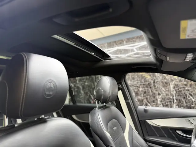 Mercedes-Benz GLC Coupé AMG 63 S 4MATIC+ 2018 Benzine 31