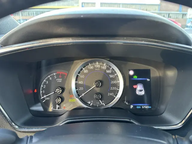 Toyota Corolla 1.8 Hybrid Active 2022 Hybride Benzine 12