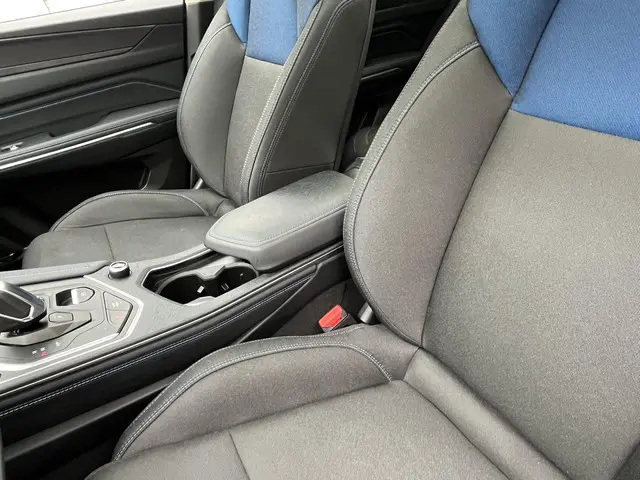 Lynk & Co 01 1.5 2023 Hybride Benzine 21