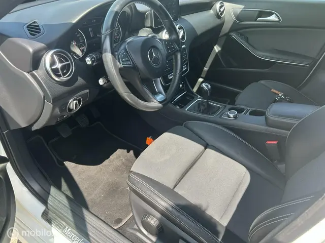 Mercedes-Benz A-Klasse 160 Prestige 2017 Benzine 8