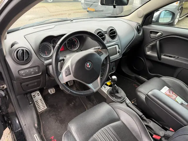 Alfa Romeo MiTo 1.3 JTDm,ECO,Esclusivo,6-2014 2014 Diesel 13