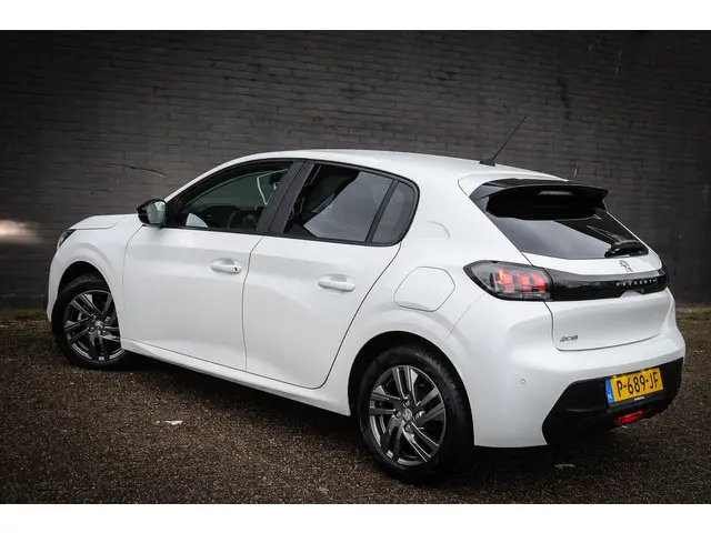 Peugeot 208 1.2 PureTech Active Pack 2022 Benzine 13