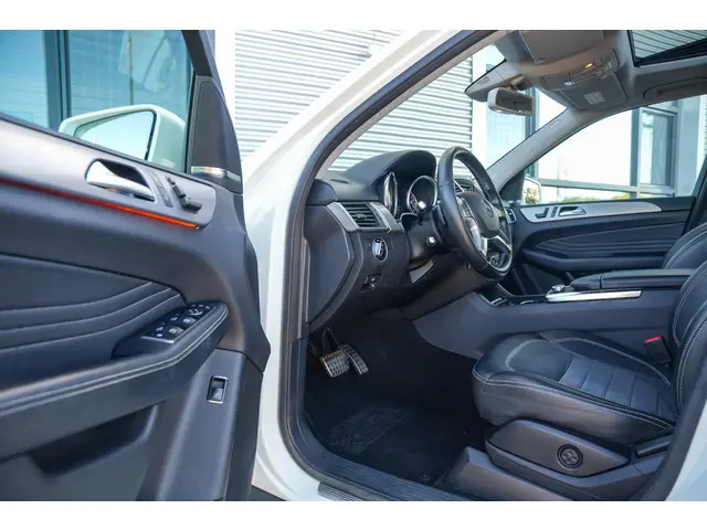 Mercedes-Benz M-Klasse 350 2013 Benzine 6