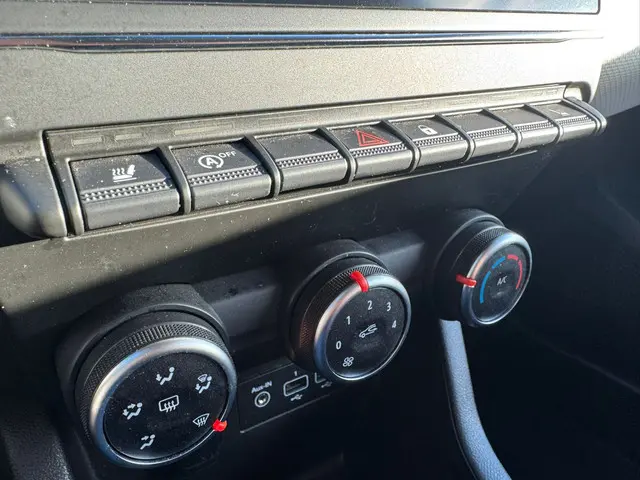 Renault Clio 1.0 TCe Limited 2022 Benzine 18