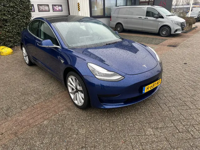 Tesla Model 3 Standard RWD Plus 60 kWh 2020 Elektrisch 3