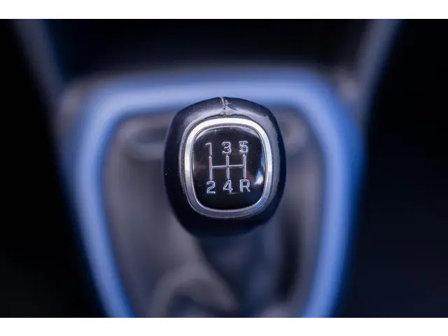 Hyundai i10 1.0i Trend 2018 Benzine 23