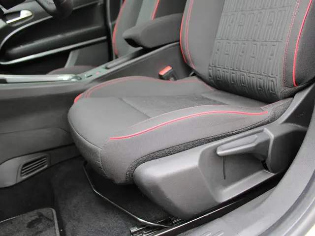 Fiat 600e RED 54 kWh 2024 Elektrisch 14