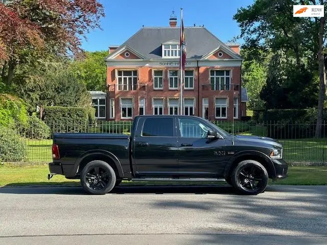 Dodge Ram 1500 5.7 V8 4x4 Crew Cab 5'7 Sport 2017 LPG/Gas