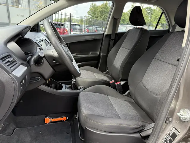 Kia Picanto 1.0 CVVT ISG 2013 Benzine 6
