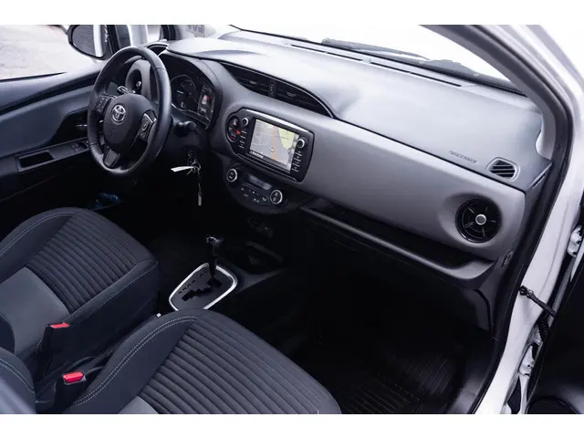 Toyota Yaris 1.5 Hybrid 115 Active 2019 Hybride Benzine 27