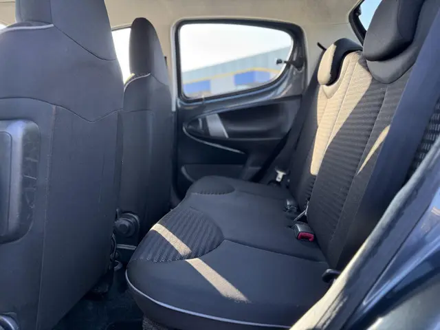 Peugeot 107 1.0 Active 2013 Benzine 13