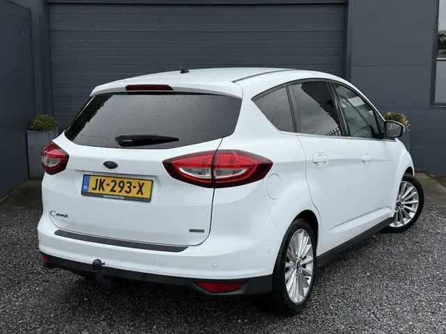 Ford C-MAX 1.0 Titanium 2015 Benzine 2