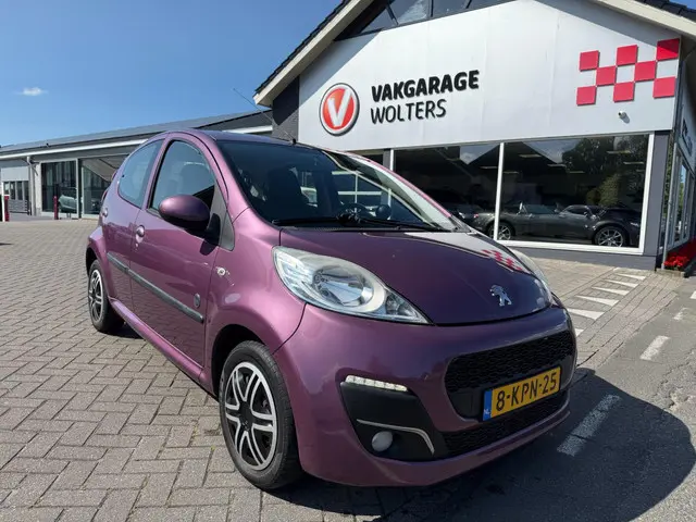 Peugeot 107 1.0 Envy RIJKLAARPRIJS! 2013 Benzine 2