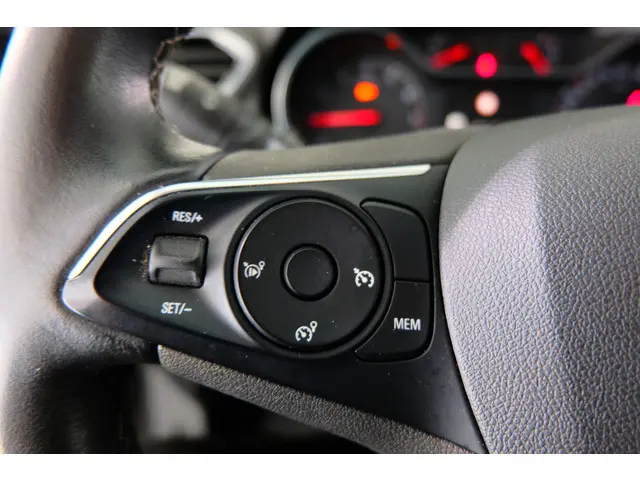 Opel Grandland X 1.2 Turbo Innovation 2019 Benzine 16