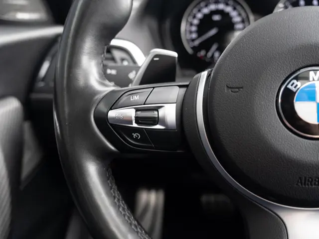 BMW 1 Serie M140i 2020 Benzine 25