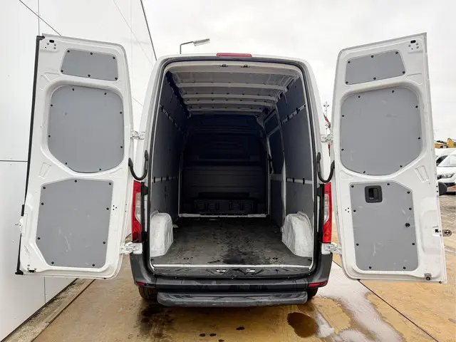 Mercedes-Benz eSprinter 312 2022 Elektrisch 11