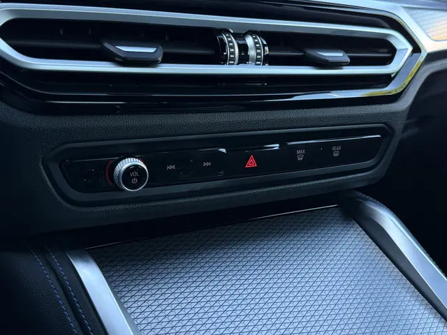 BMW 4 Serie Cabrio 420i High Executive 2023 Benzine 31