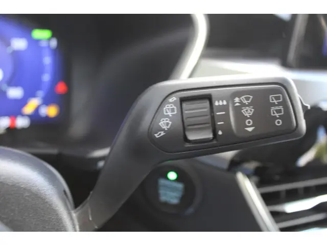 Ford Kuga 2.5 PHEV Titanium X 2022 Hybride Benzine 18