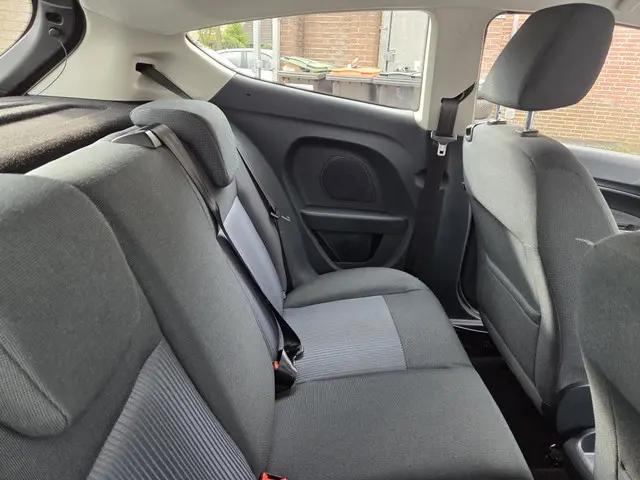Ford Fiesta 1.25 Limited 2012 Benzine 9