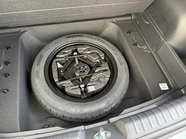 Kia Niro 1.6 GDi Hybrid DynamicLine 2025 Hybride Benzine 8