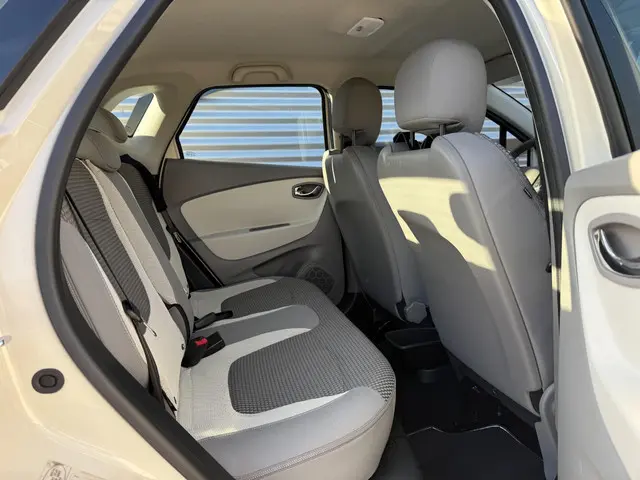 Renault Captur 0.9 TCe Expression 2013 Benzine 11