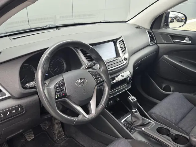 Hyundai Tucson 1.6 GDi i-Motion Xenon 2016 Benzine 17