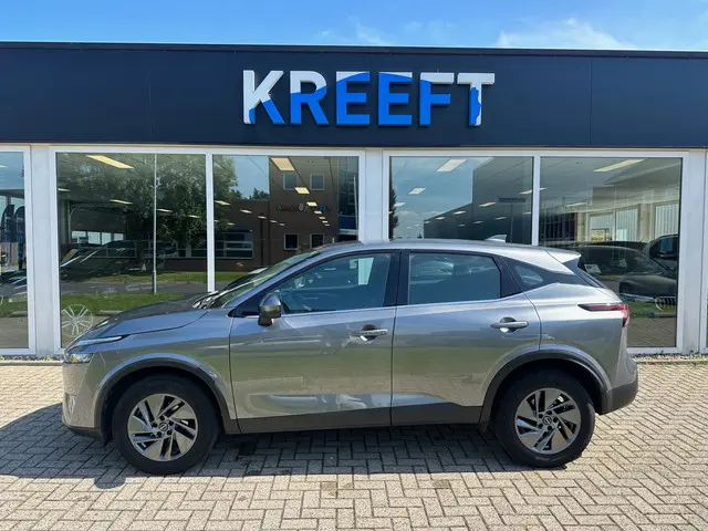 Nissan QASHQAI 1.3 MHEV 2023 Hybride Benzine 6