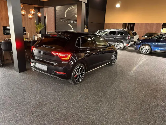 Volkswagen Polo 2.0 TSI GTI 2022 Benzine 23