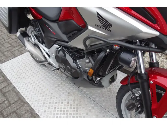 Honda NC 750 X ABS 2016 Benzine 8