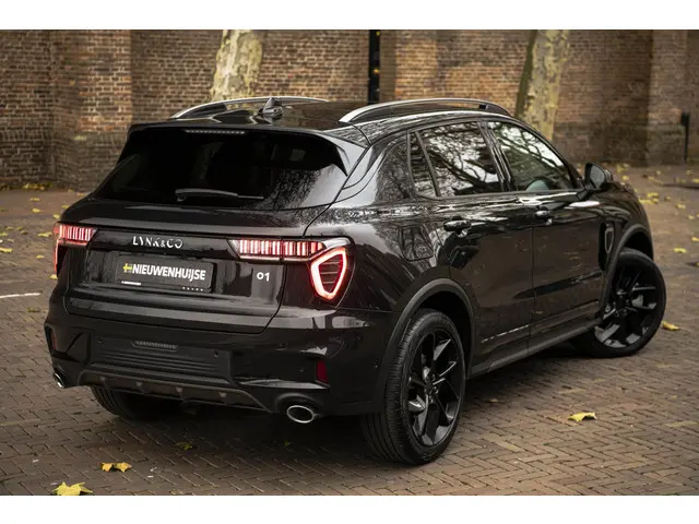 Lynk & Co 01 2